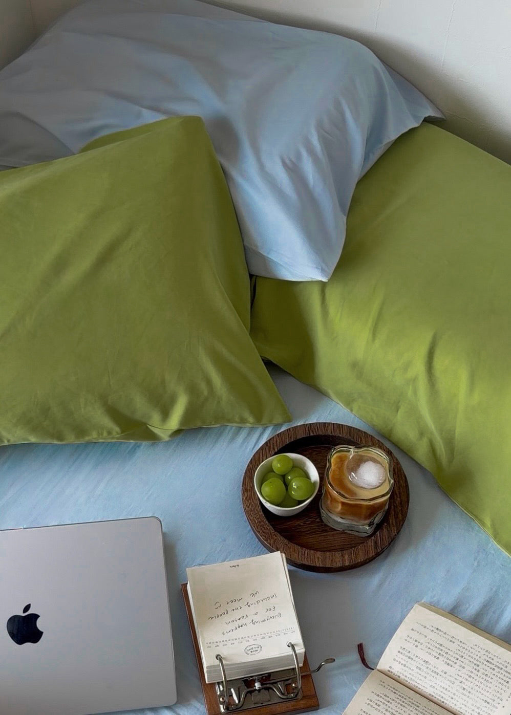 Matooi pillow cover
