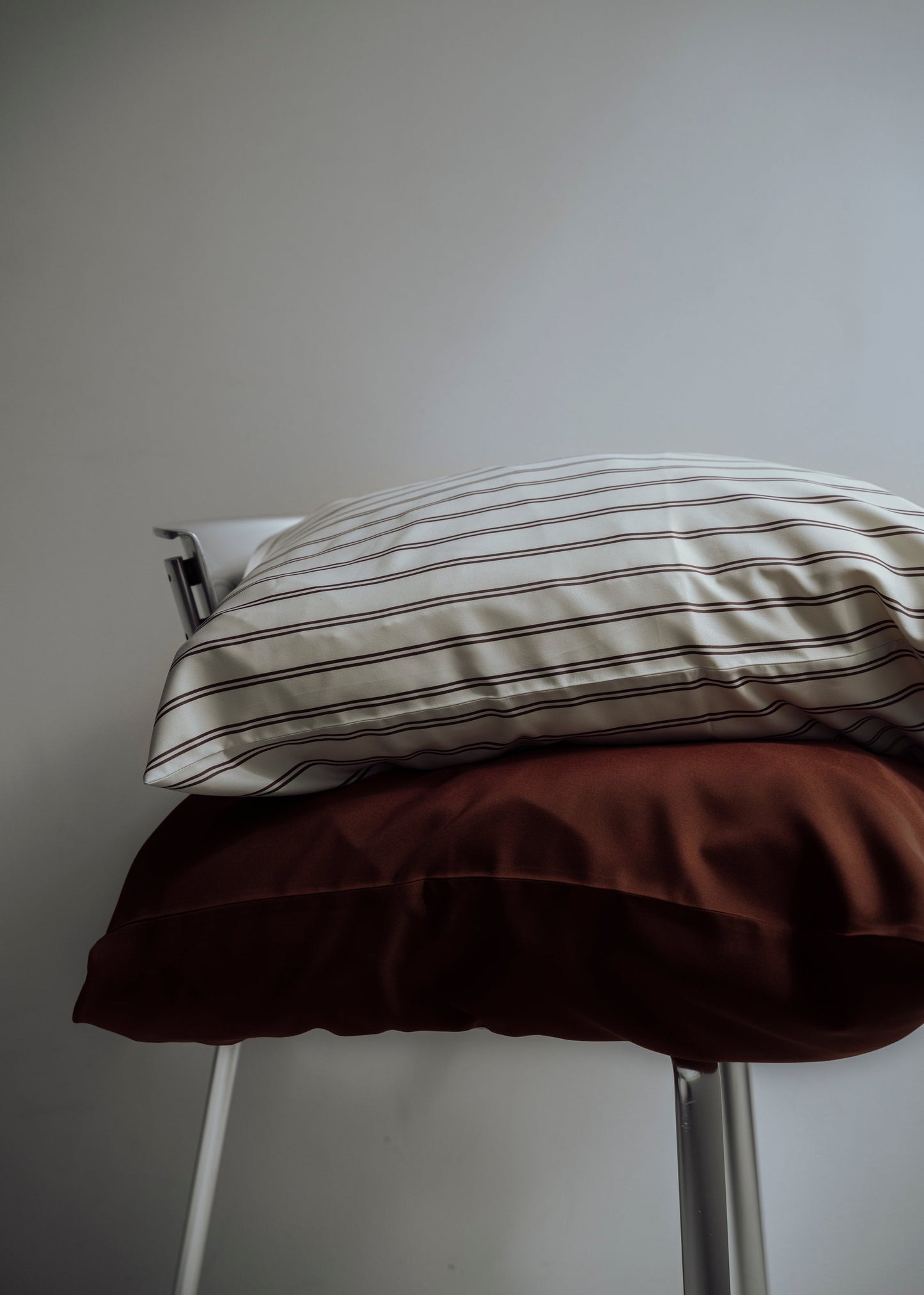 Madoromi pillow cover
